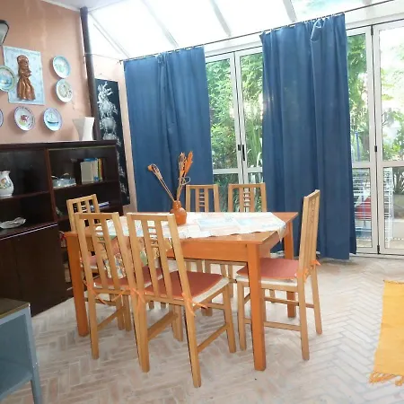 Ginko Apartman Pesaro